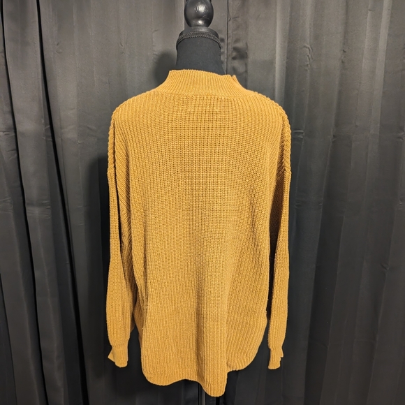 Old Navy Tan Knit Sweater - Picture 2 of 3